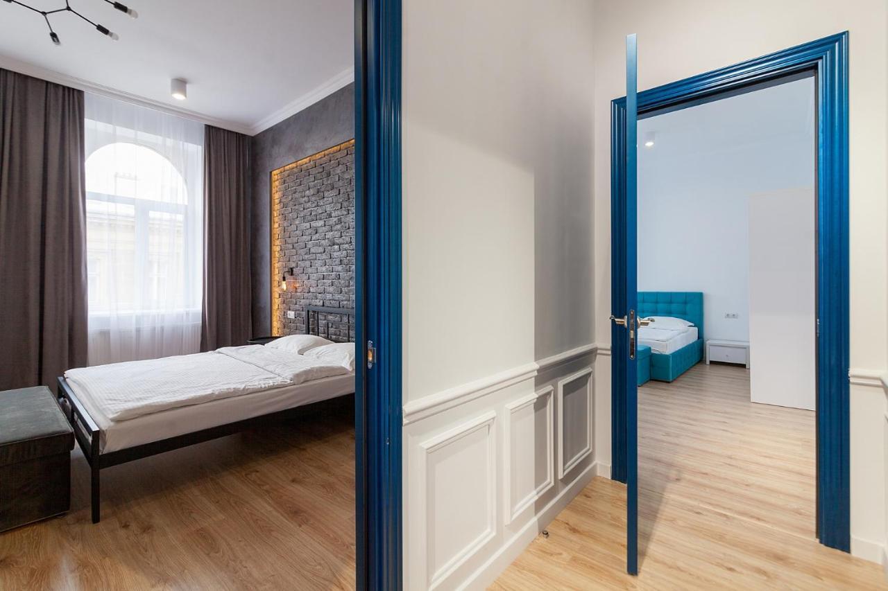 Leogrand Three Bedrooms Vip Apartments On Kniazia Romana 12 리비프 외부 사진