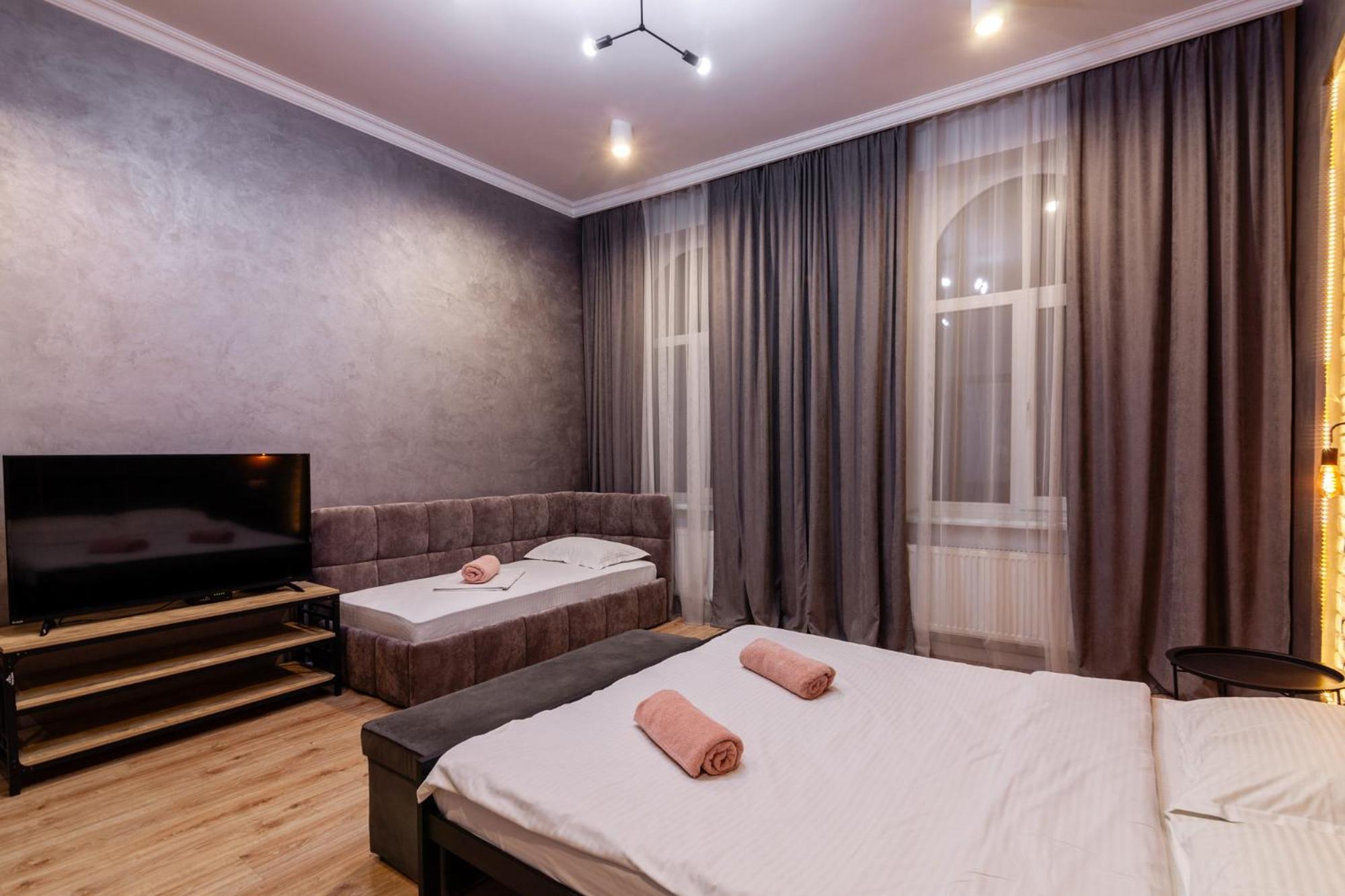 Leogrand Three Bedrooms Vip Apartments On Kniazia Romana 12 리비프 외부 사진